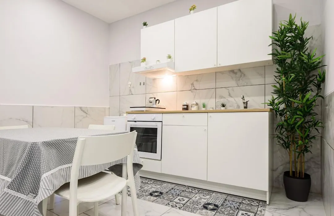 House Giovy-1