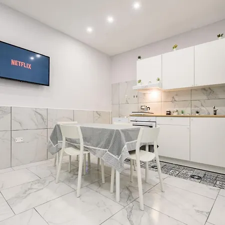 House Giovy-3
